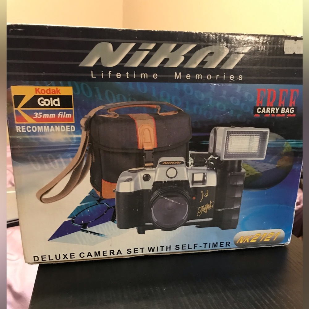 🌟2xHP🌟NIB VTG Nikai Deluxe Camera Set with Self Timer 35mm